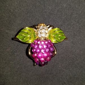 Joan Rivers Grape Cluster Bee Pin